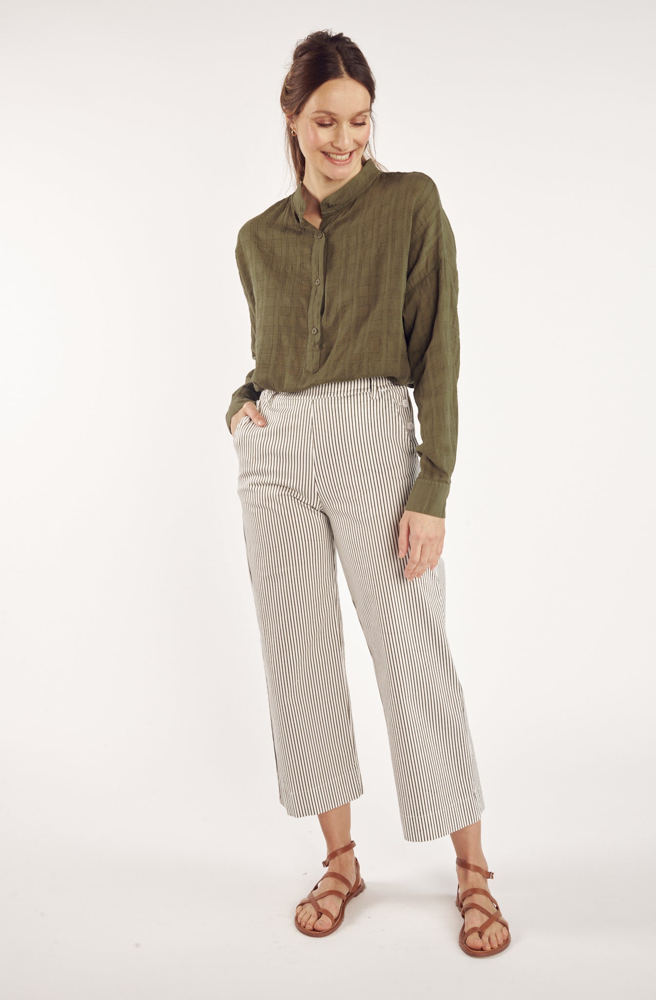 PANTALON ÉVASÉ À RAYURES KAKI CAIN