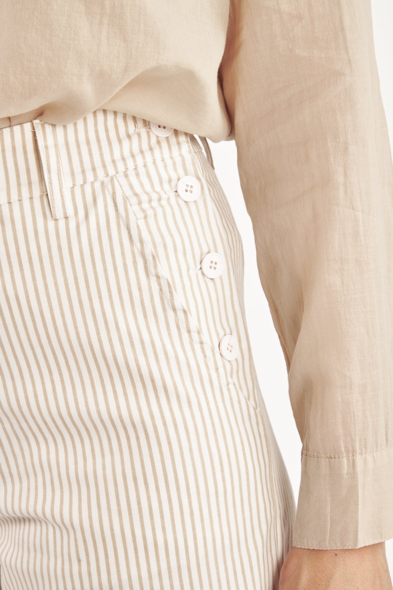 PANTALON ÉVASÉ À RAYURES SABLE CAIN