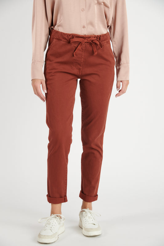 CHINO JOGGING VINCENT PAPRIKA