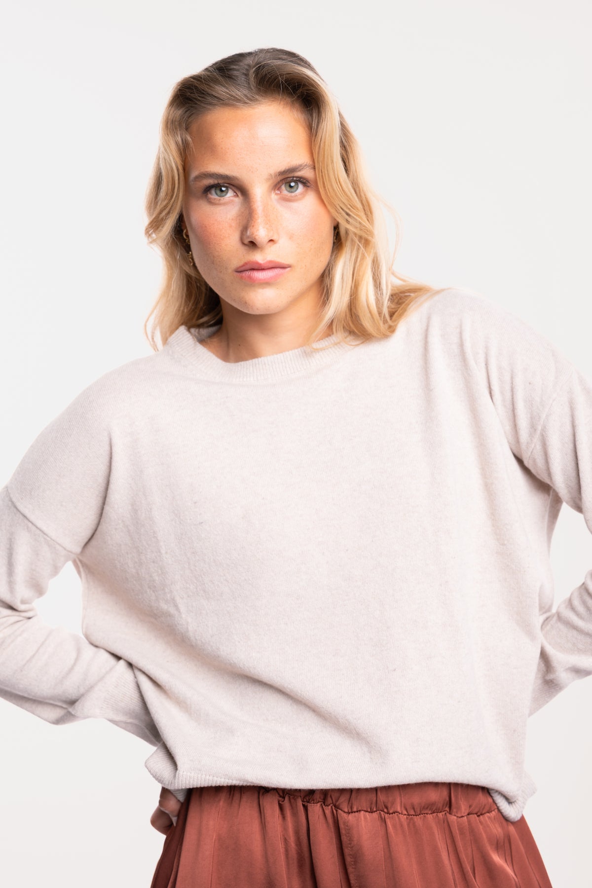 Pull fin col rond beige 