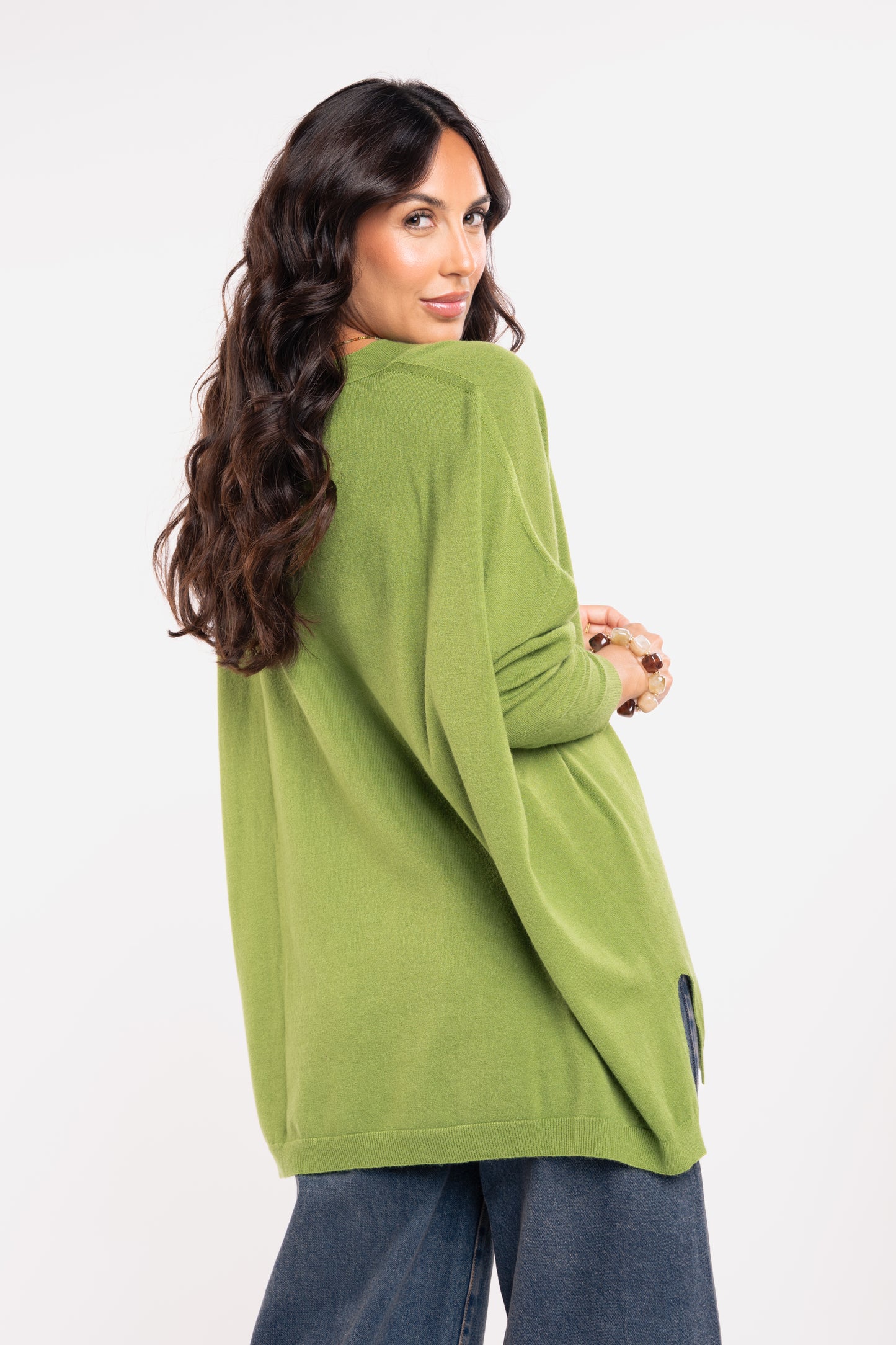 Pull oversize vert de dos
