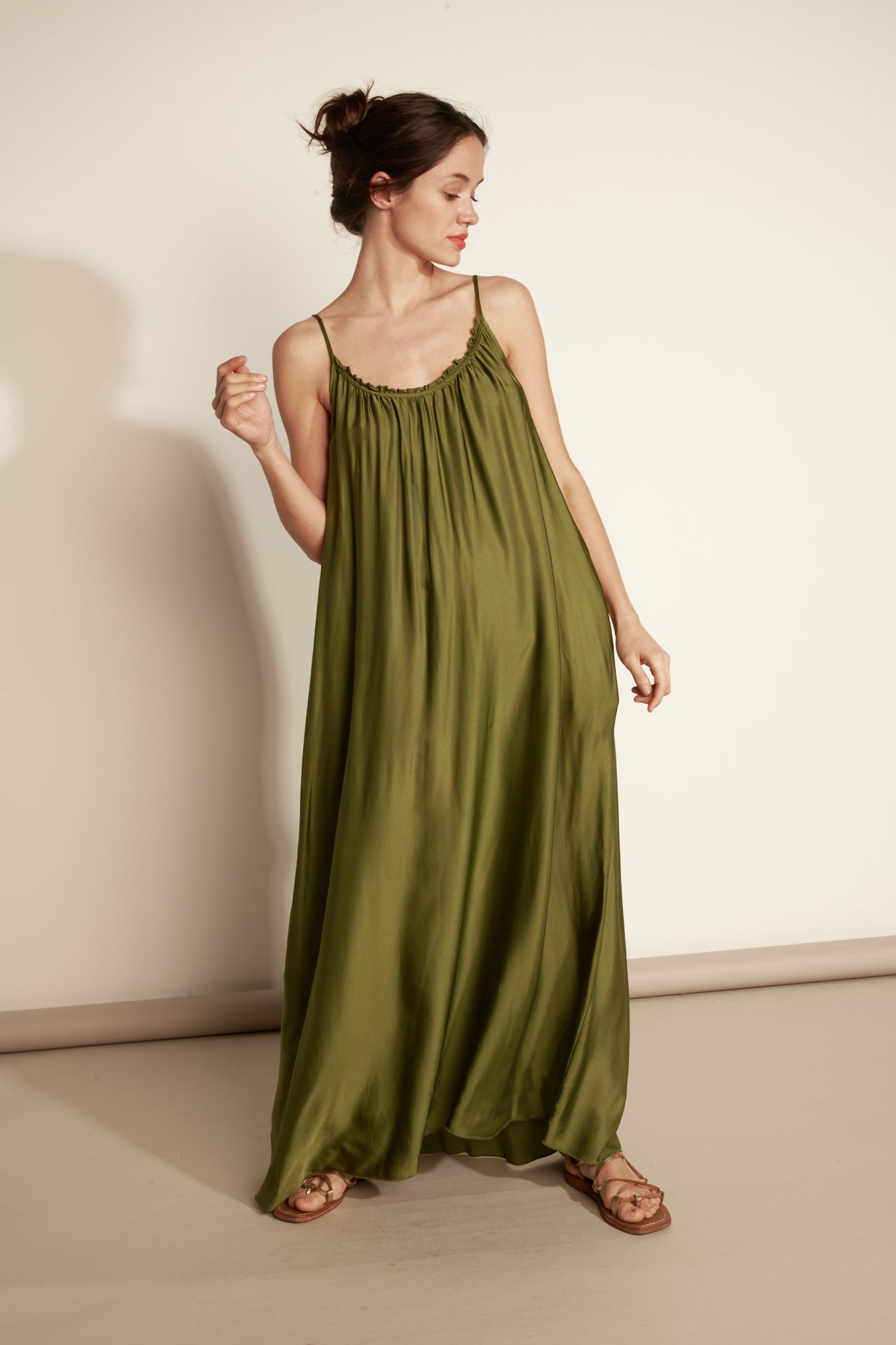 LONG SILKY FINE STRAP DRESS (FA650A05Q) - KHAKI