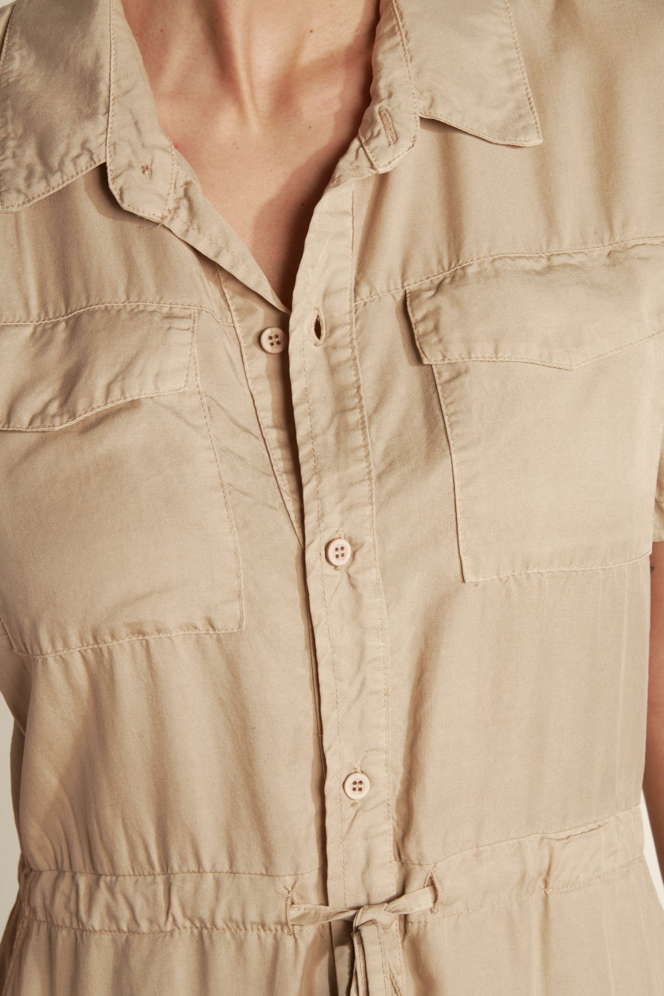 SHORT SLEEVE TENCEL DRESS - SAND