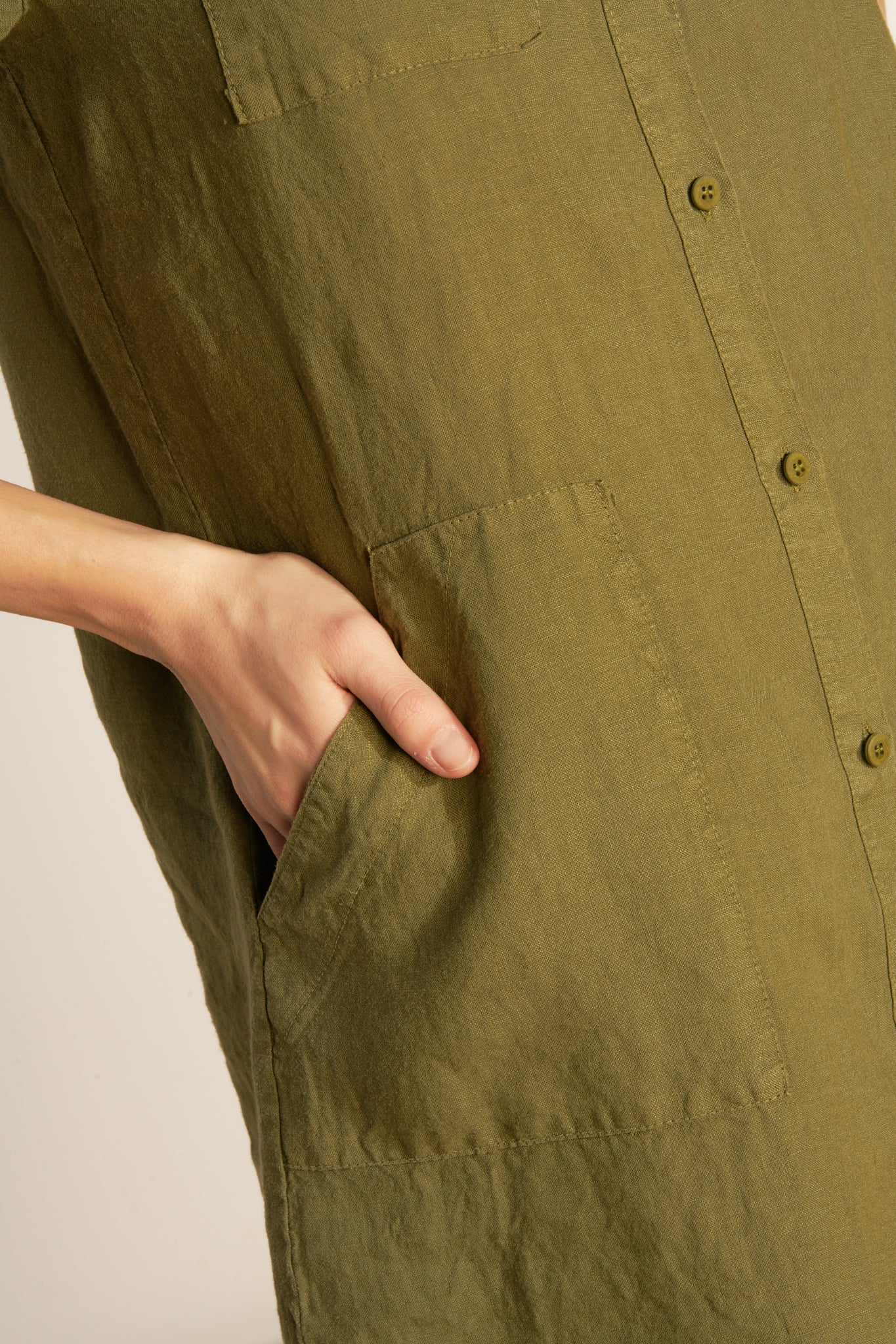 LOOSE SHORT-SLEEVED LINEN DRESS - KHAKI