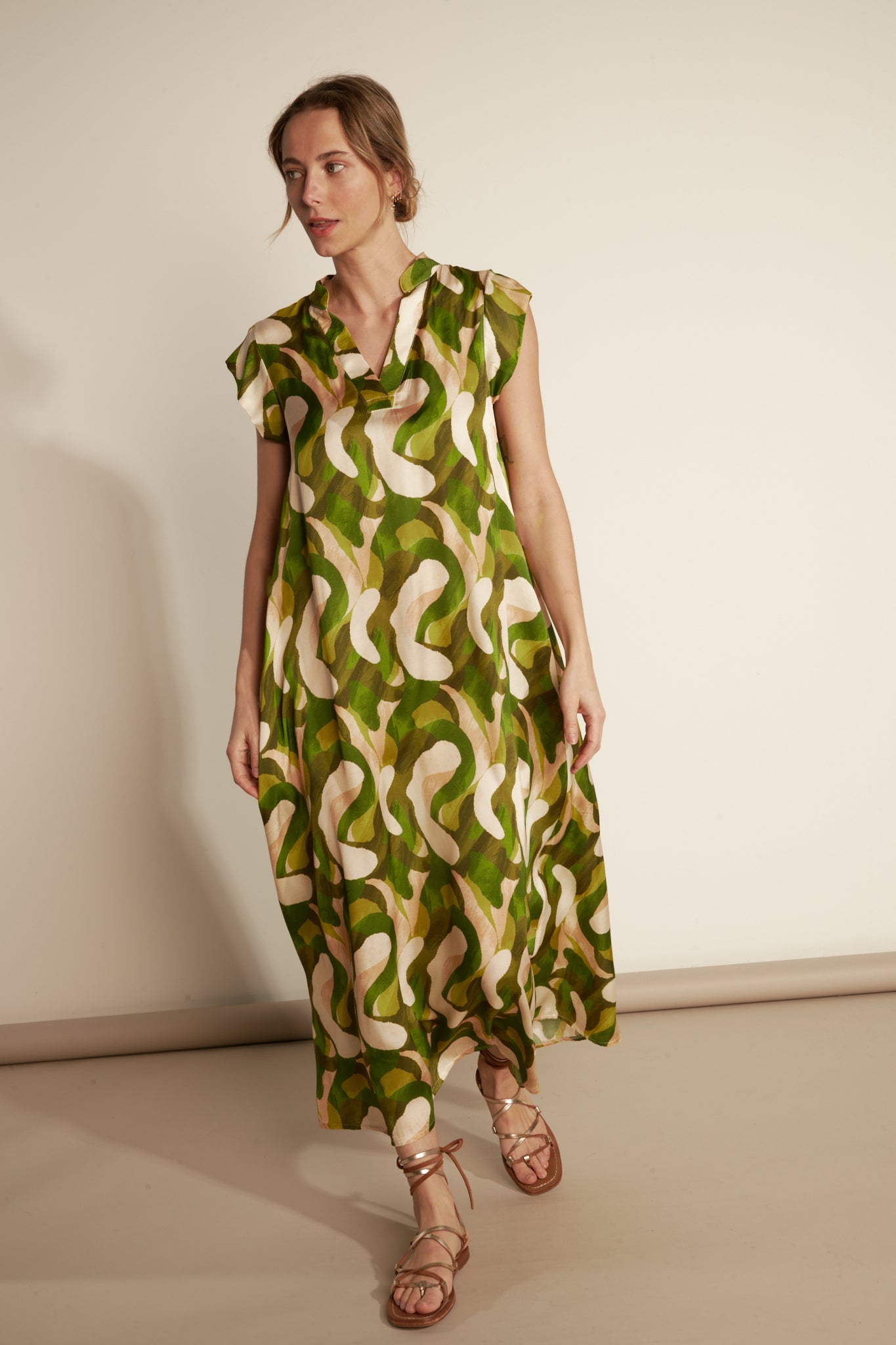 GLAM PRINT MAO COLLAR LONG DRESS - JUNGLE LIME