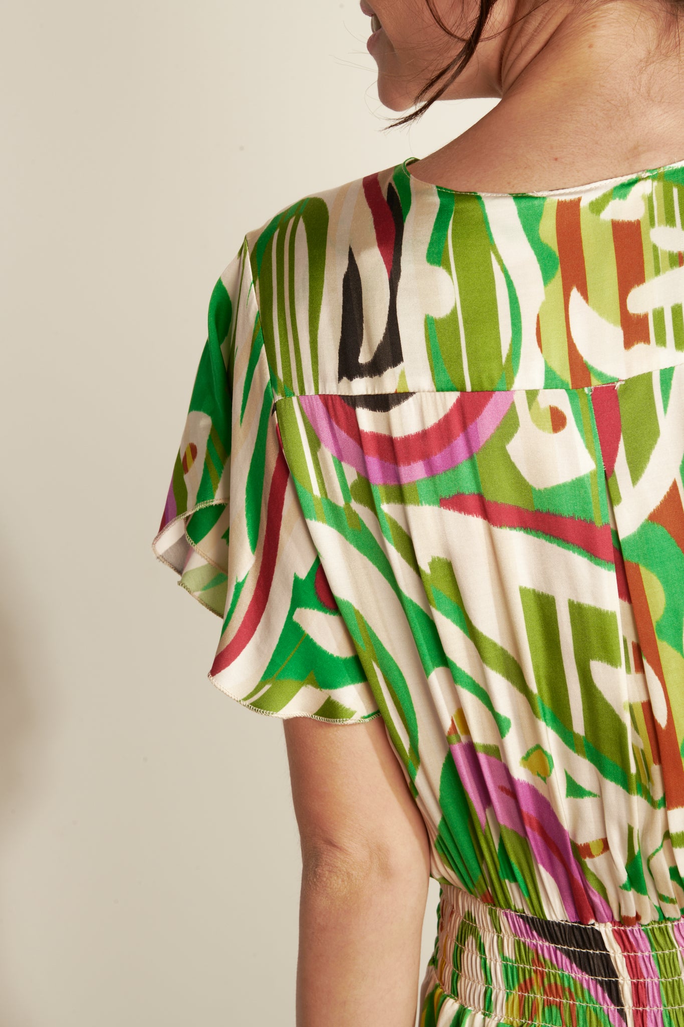 GLAM PRINT MIDI SMOKEE DRESS - PISLEY GREEN