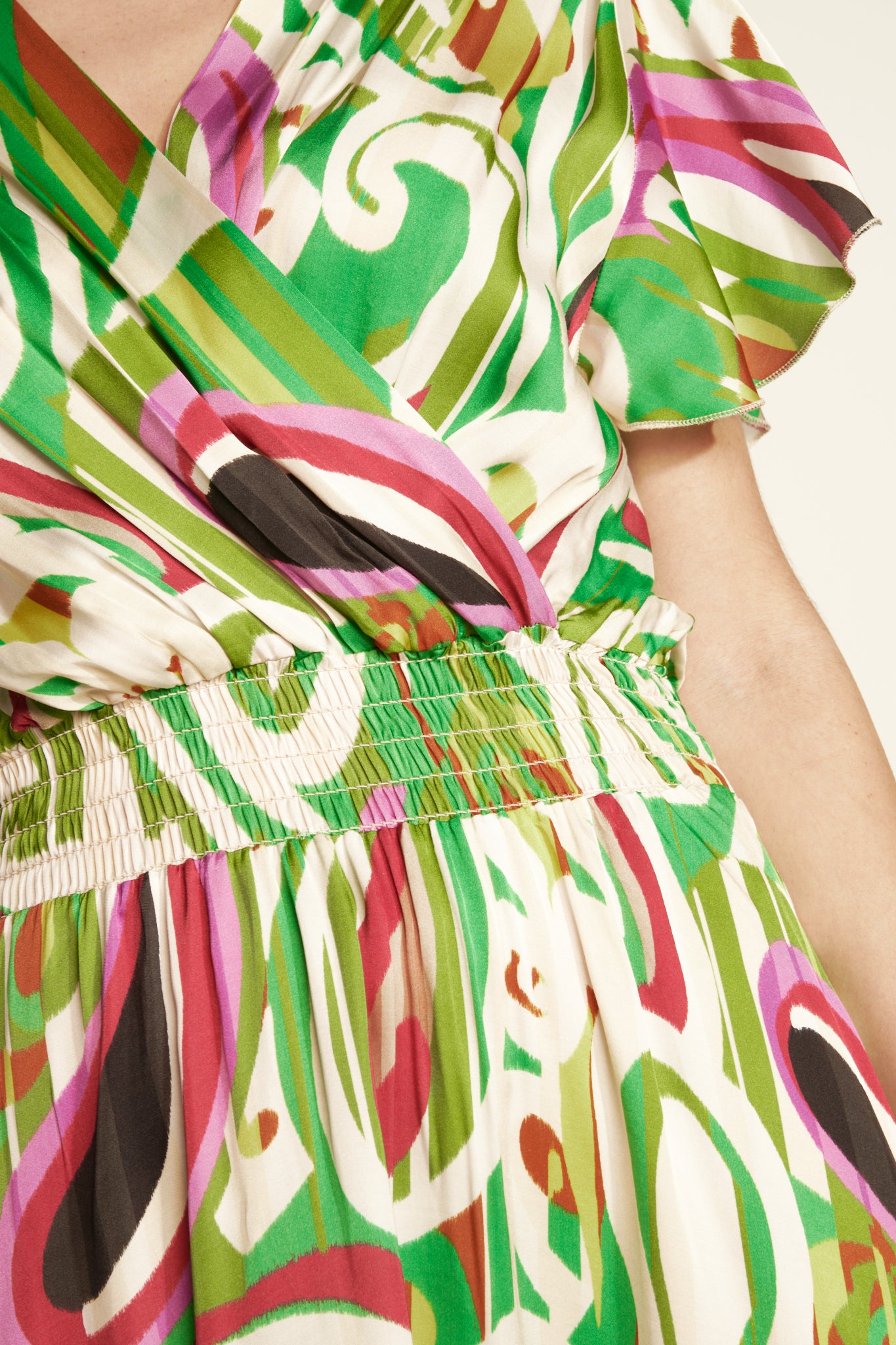 GLAM PRINT MIDI SMOKEE DRESS - PISLEY GREEN