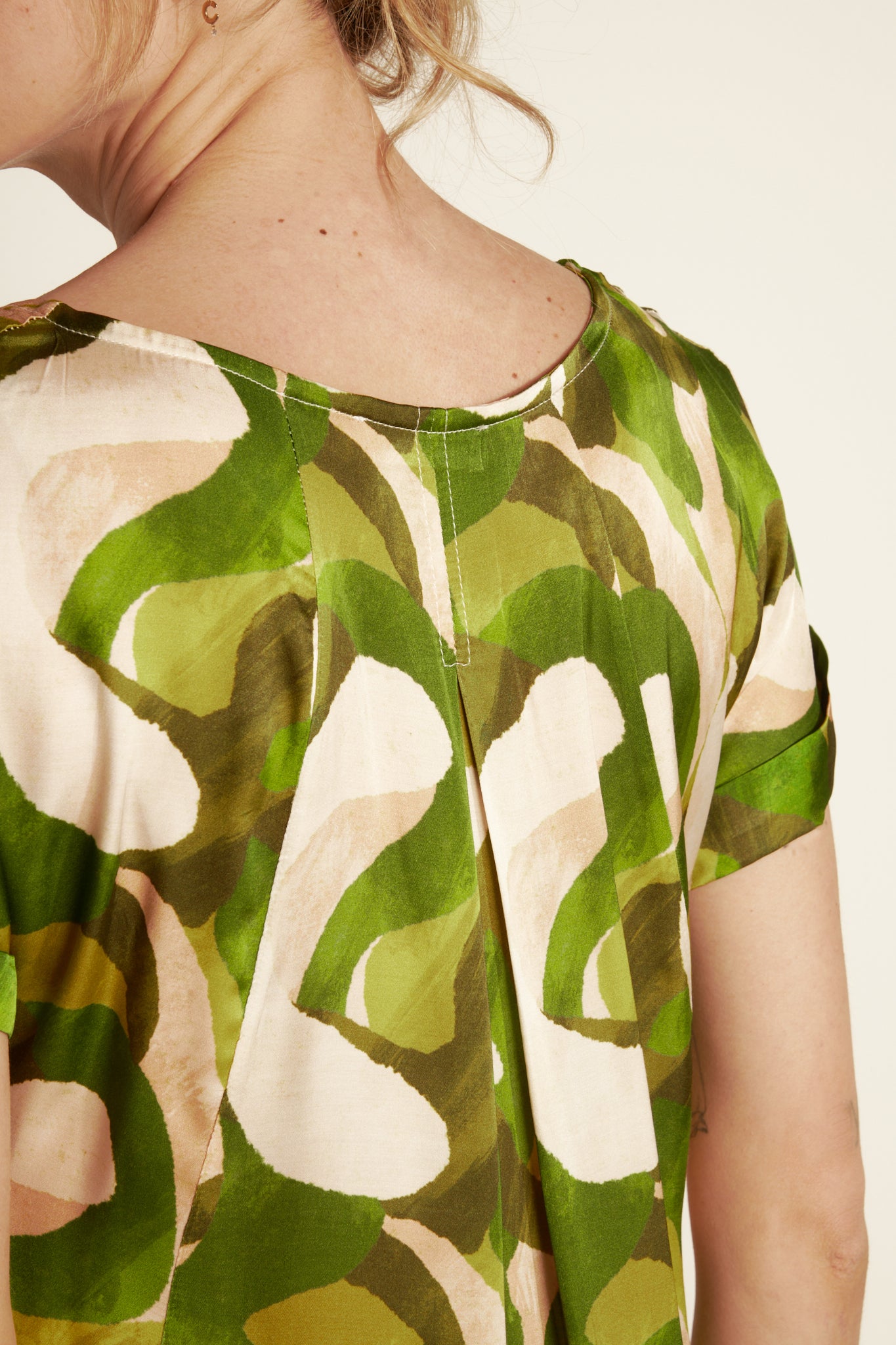 GLAM PRINT FLARE DRESS - JUNGLE LIME
