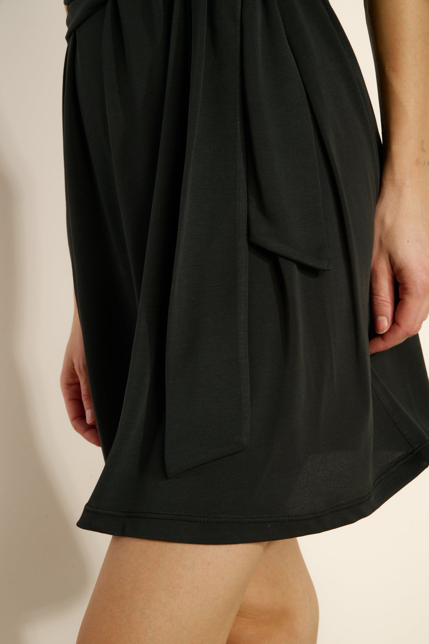 ROBE NOUÉE ALIONA NOIRE
