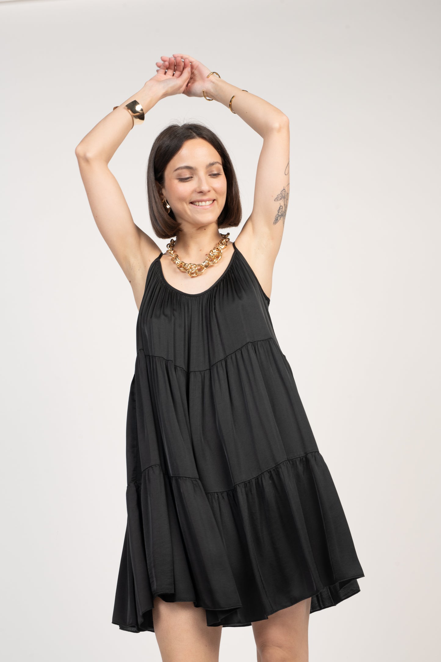 ROBE COURTE À VOLANTS FLORIAN NOIR