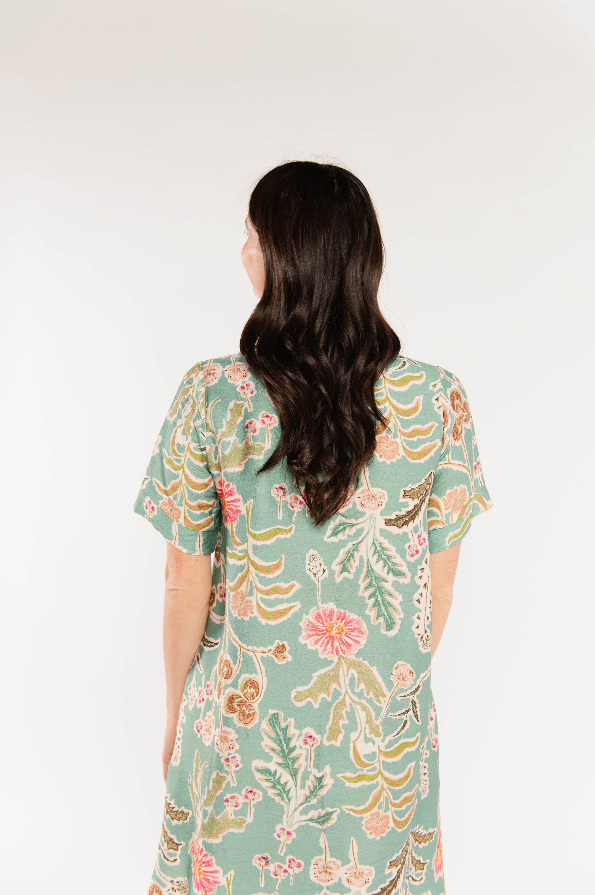 Robe à fleurs Émile vert d'eau, robe femme fluide et élégante à imprimé floral.
