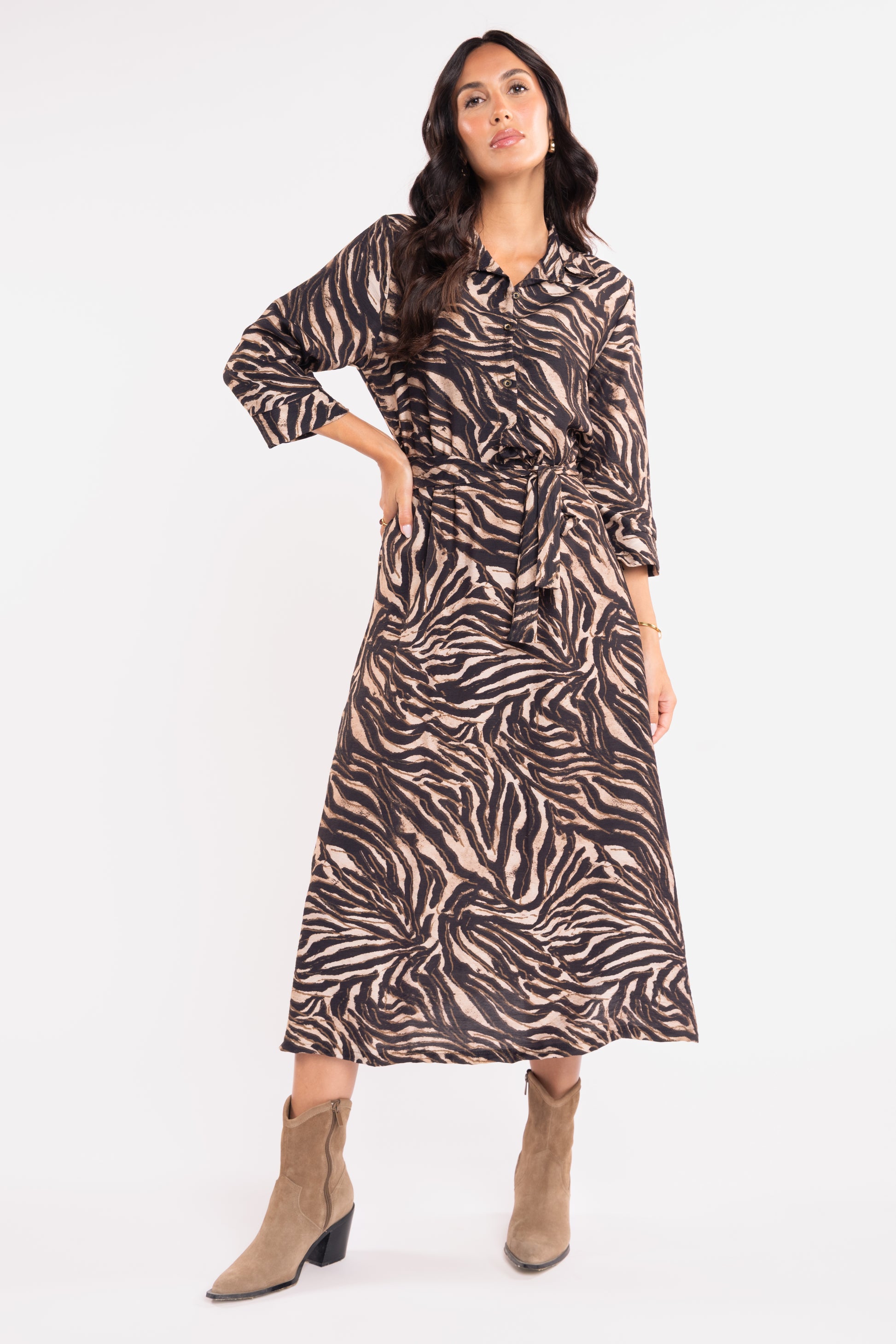 Robe zèbre longue noire
