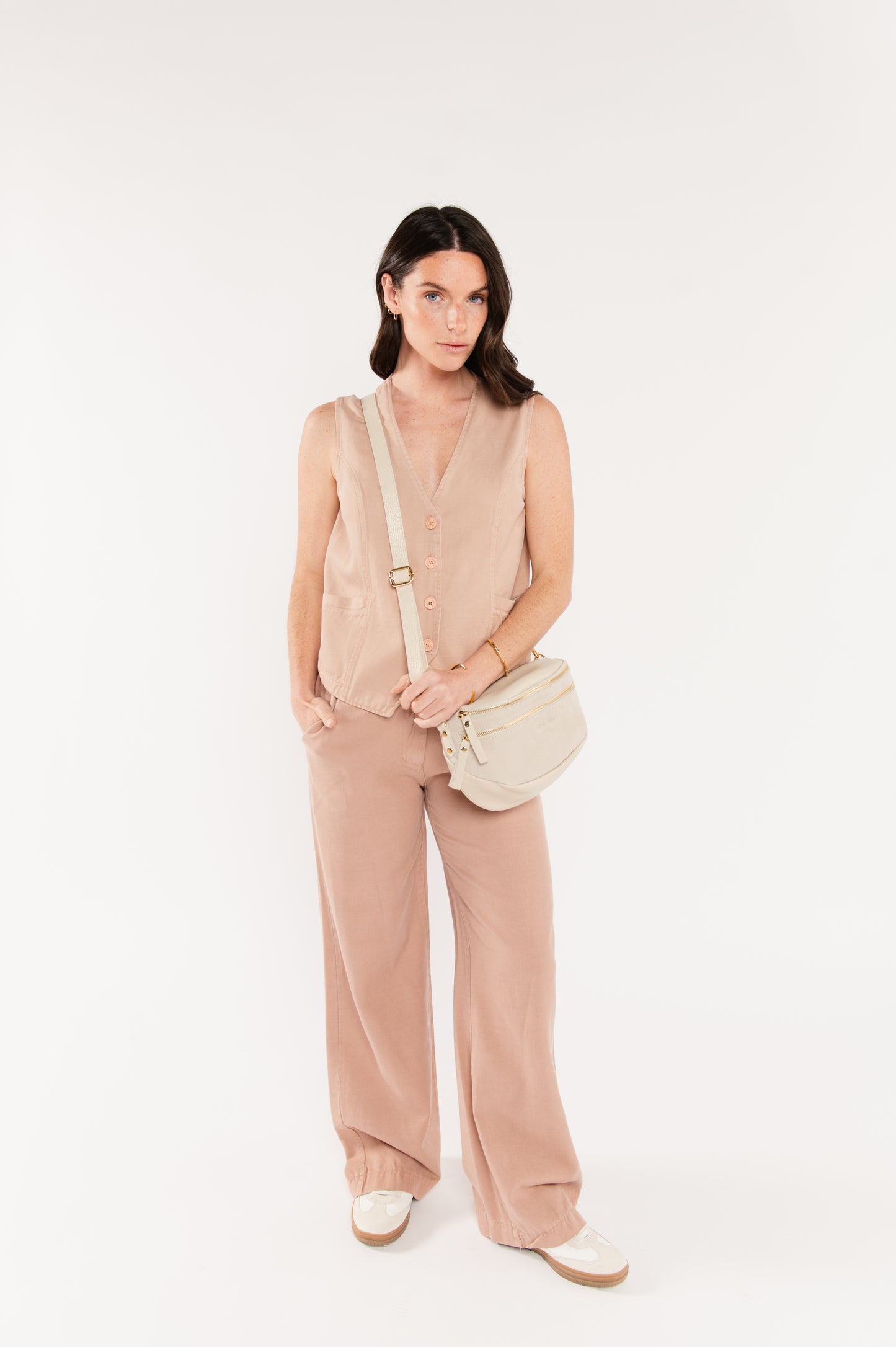 SAC BANANE EN CUIR FLORENTINE ÉCRU