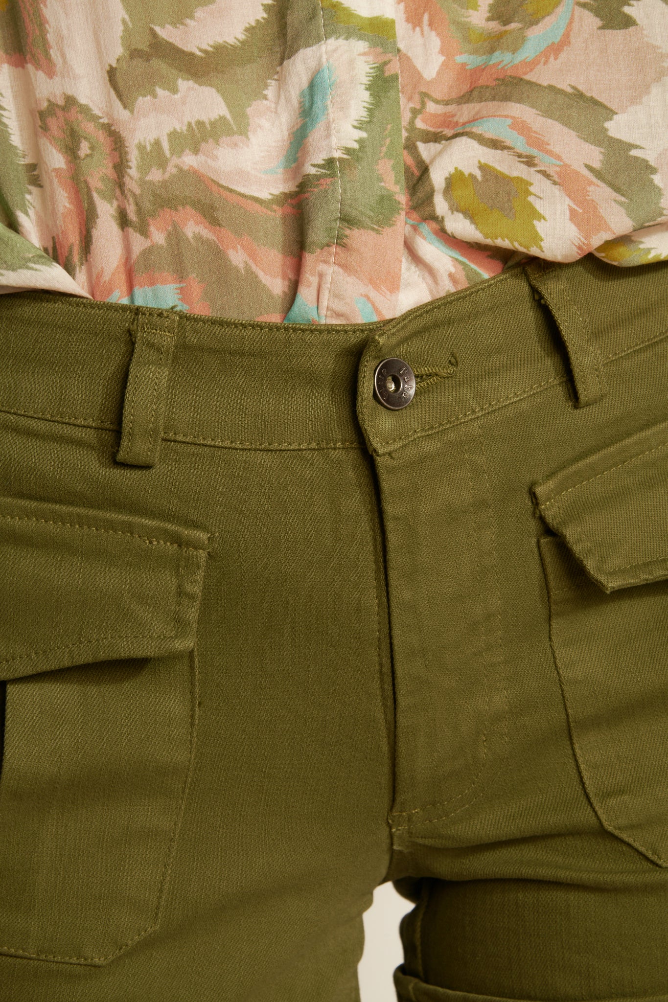 SAFARI STONE FLAME SHORTS - KHAKI