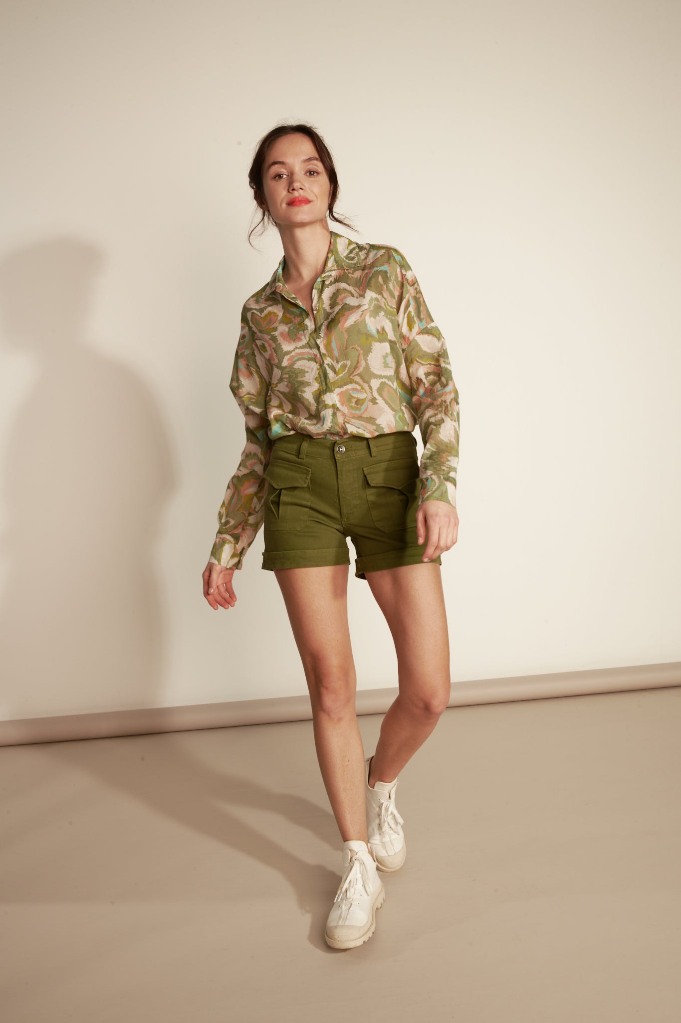 SAFARI STONE FLAME SHORTS - KHAKI