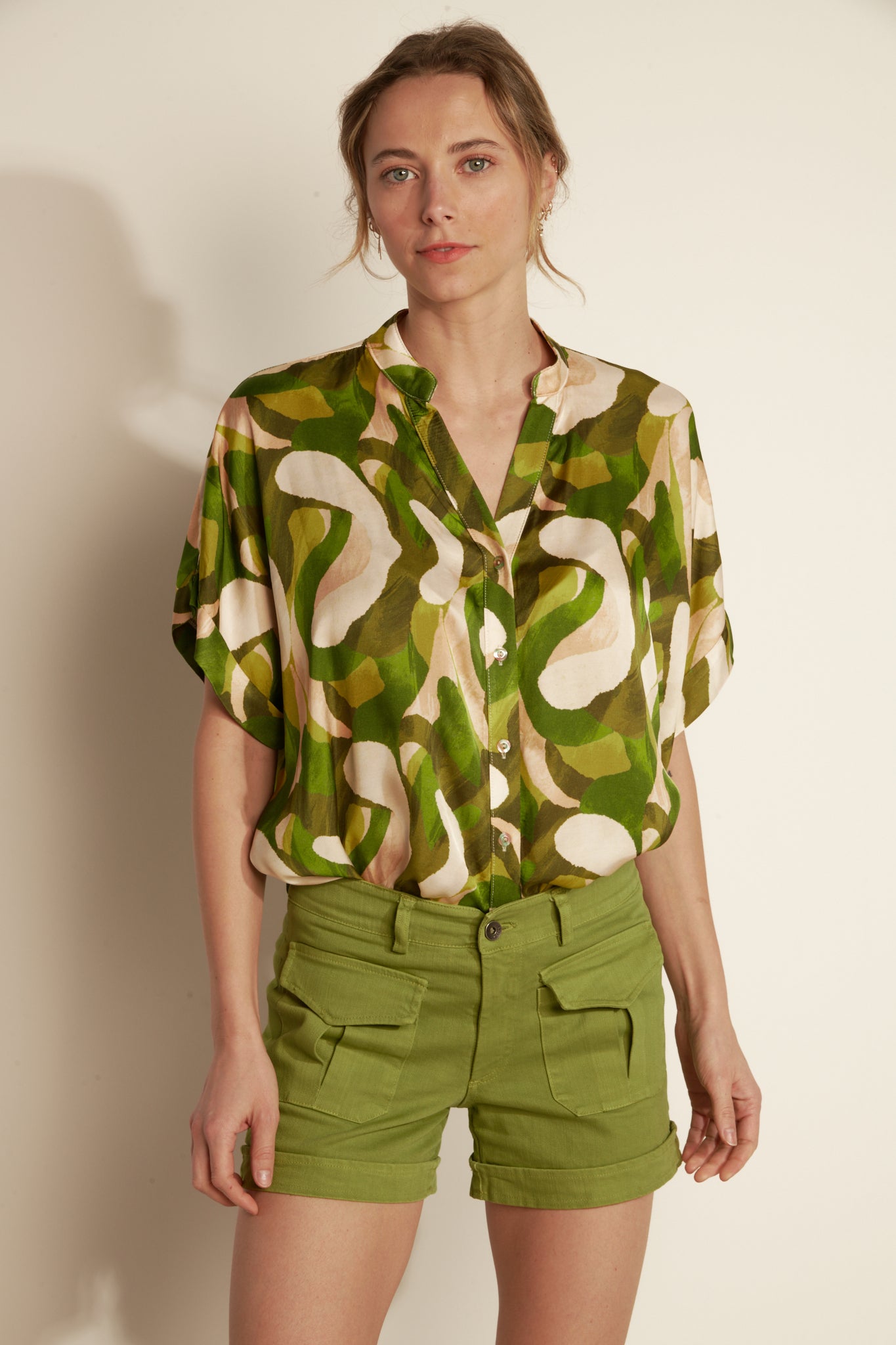 SHORT SAFARI ARTURO PISTACHE