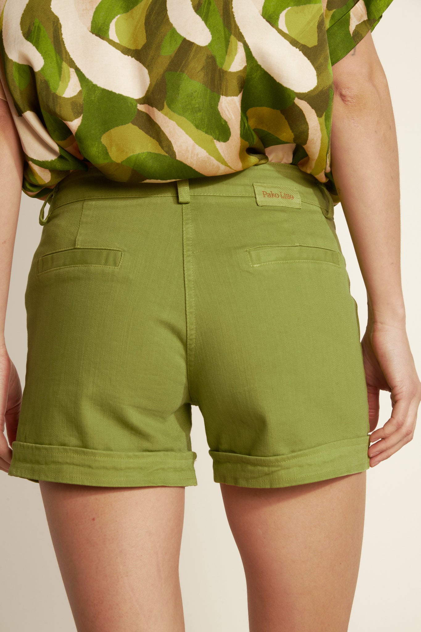 SHORT SAFARI ARTURO PISTACHE
