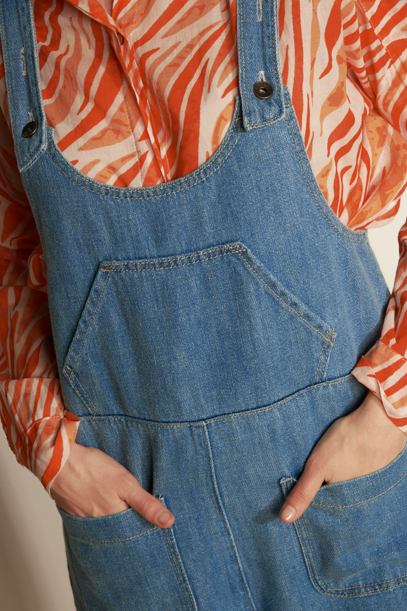 SALOPETTE SHORT ANAÉ DENIM CLAIR