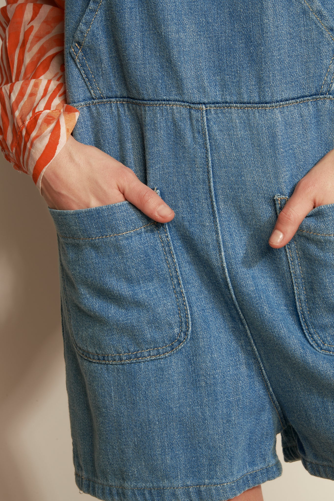 SALOPETTE SHORT ANAÉ DENIM CLAIR