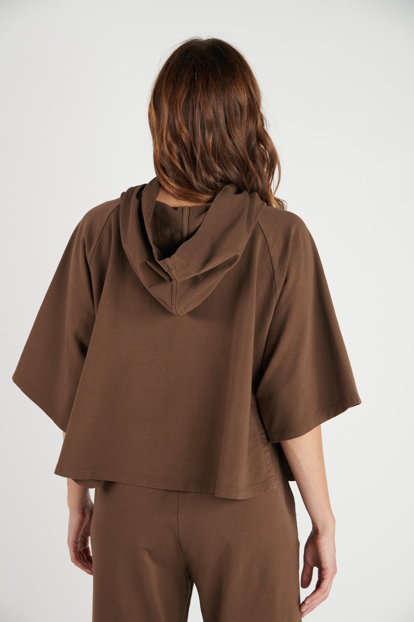 SWEAT CAPUCHE COURT DAYAN EXPRESSO