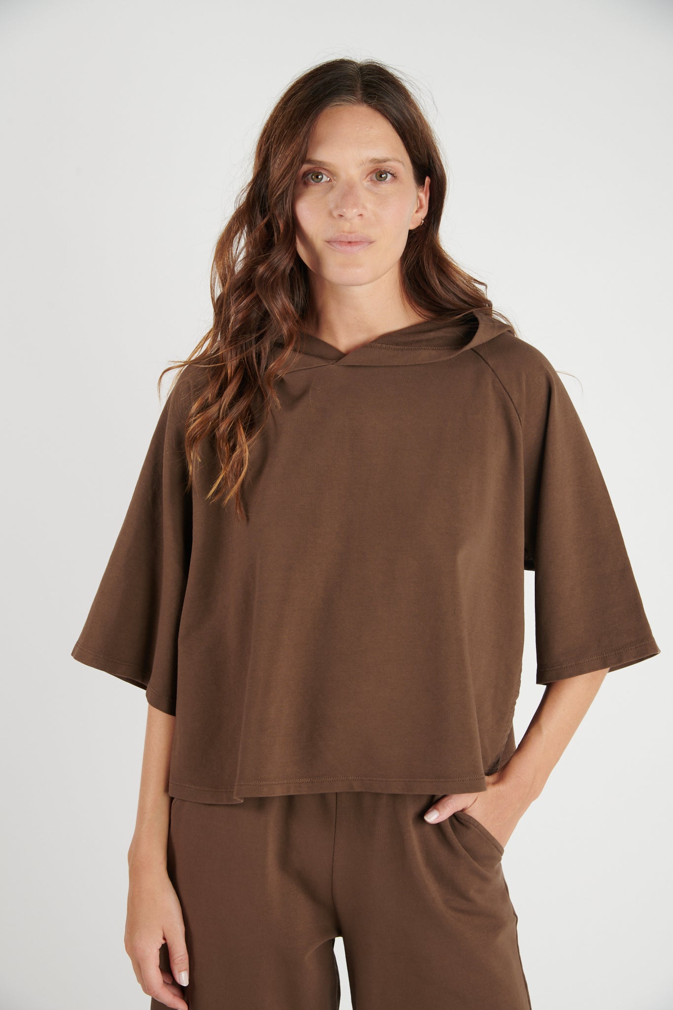 SWEAT CAPUCHE COURT DAYAN EXPRESSO