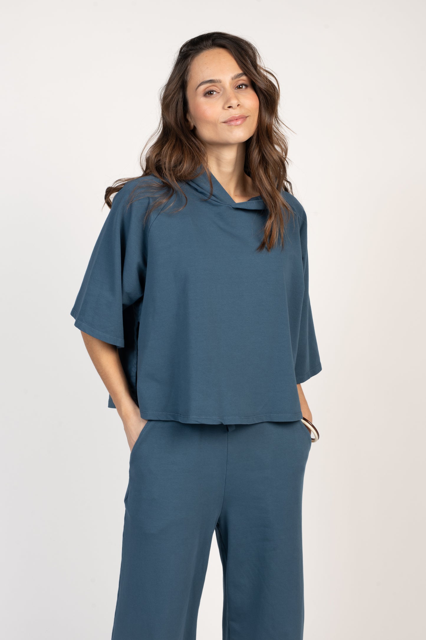 SWEAT CAPUCHE COURT ÉNORA BLEU