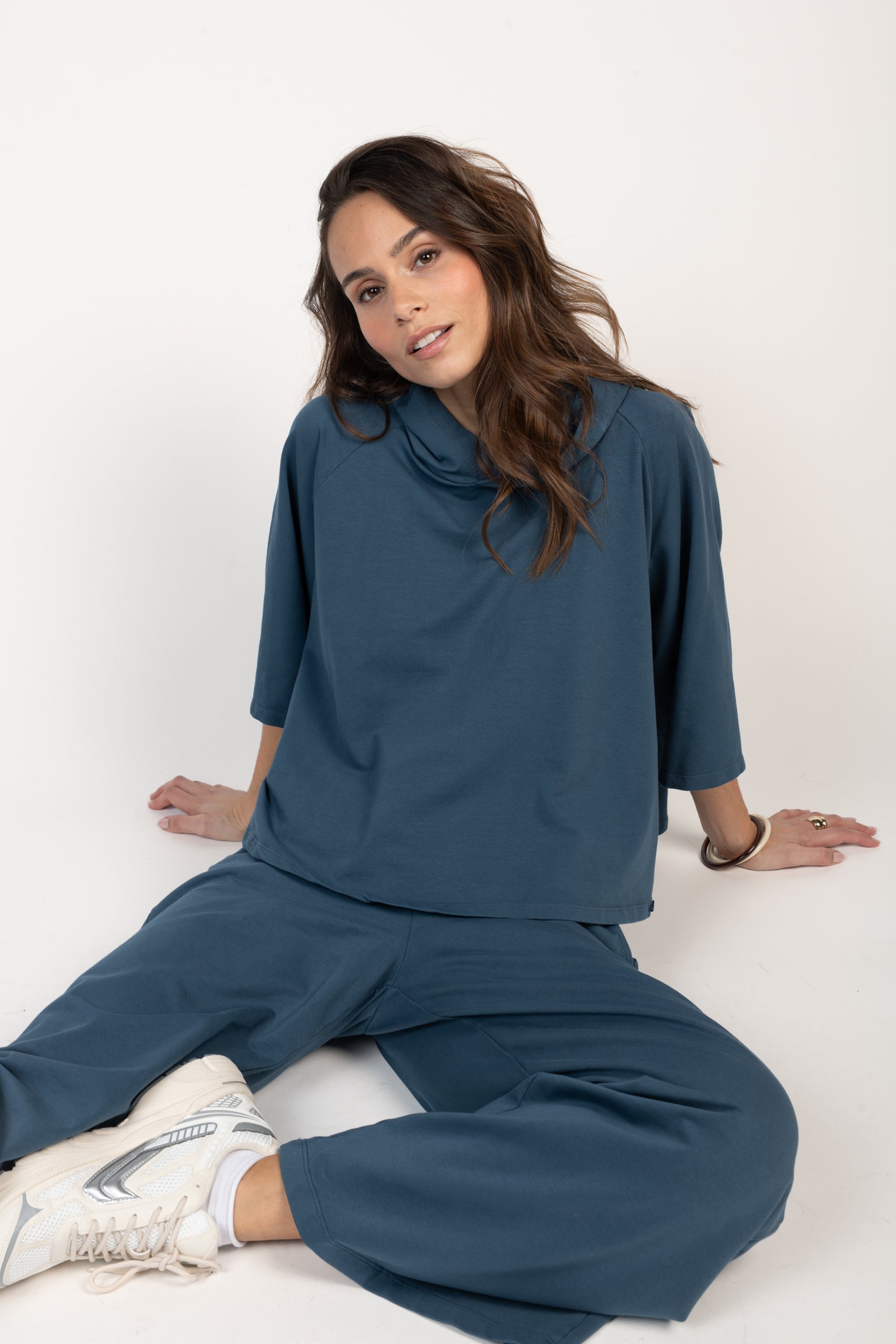 SWEAT CAPUCHE COURT ÉNORA BLEU