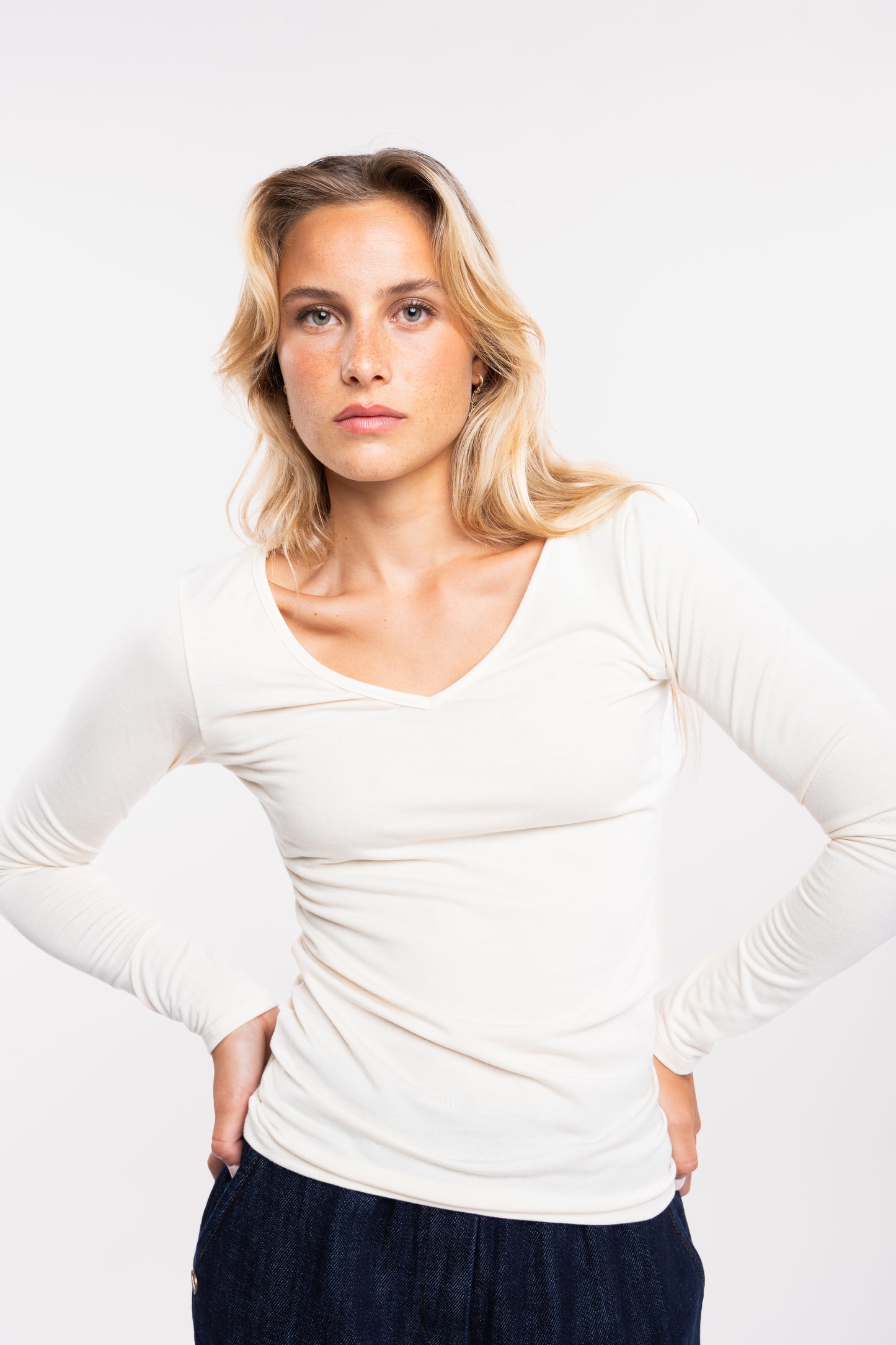 T-shirt col v écru 