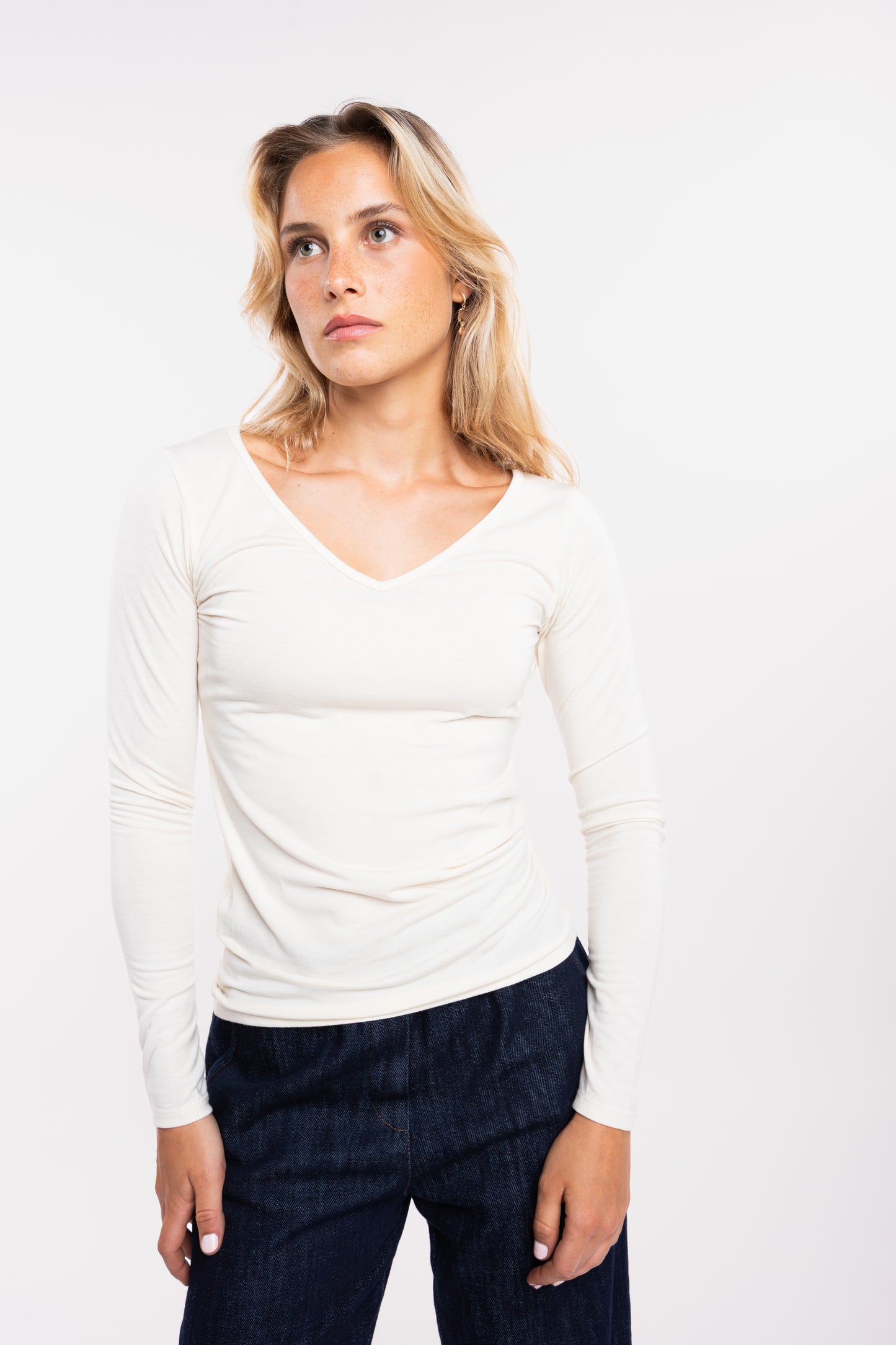 T-shirt col v écru 