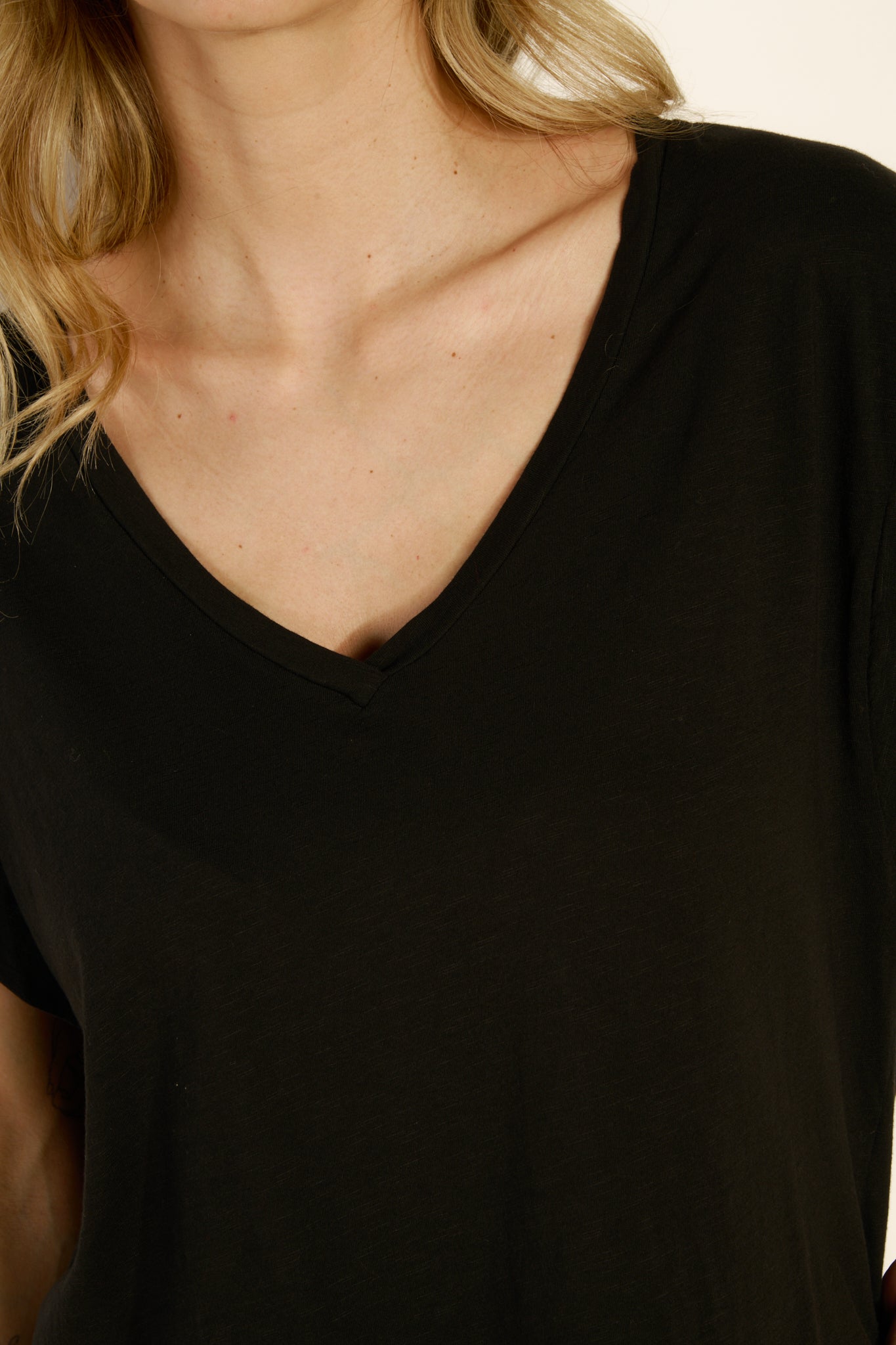 LARGE V NECK DOUBLE SLEEVED MODAL COTTON TOP - BLACK