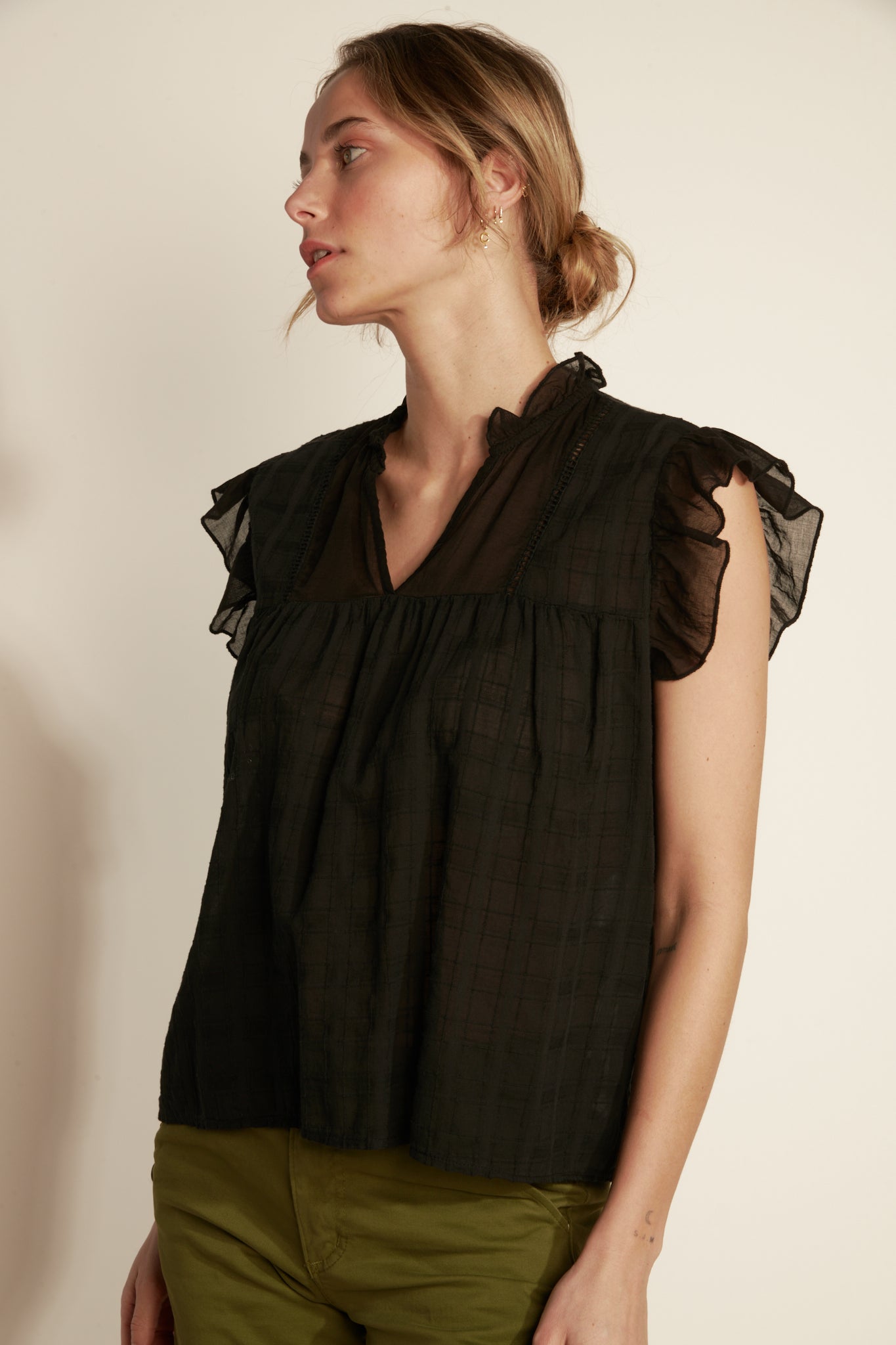 FLYING SLEEVE TOP COTTON VOILE TEXTURE - BLACK