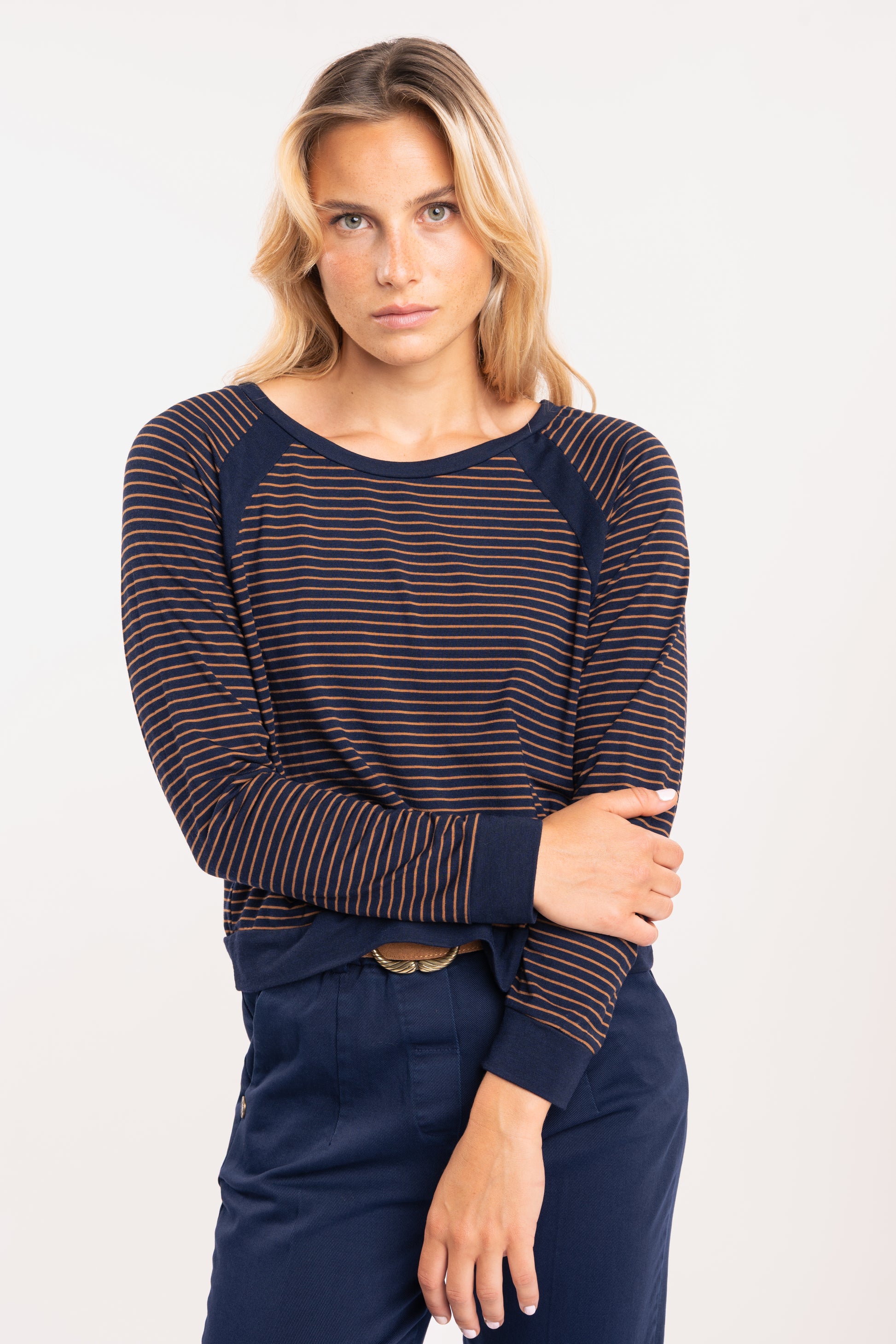 Top rayé bleu marine 
