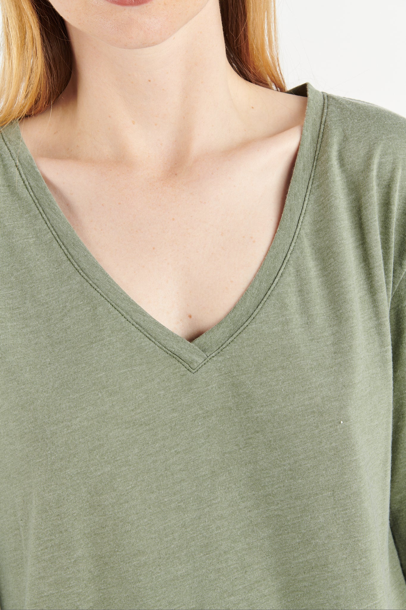 T-SHIRT COL V BARRY SAUGE