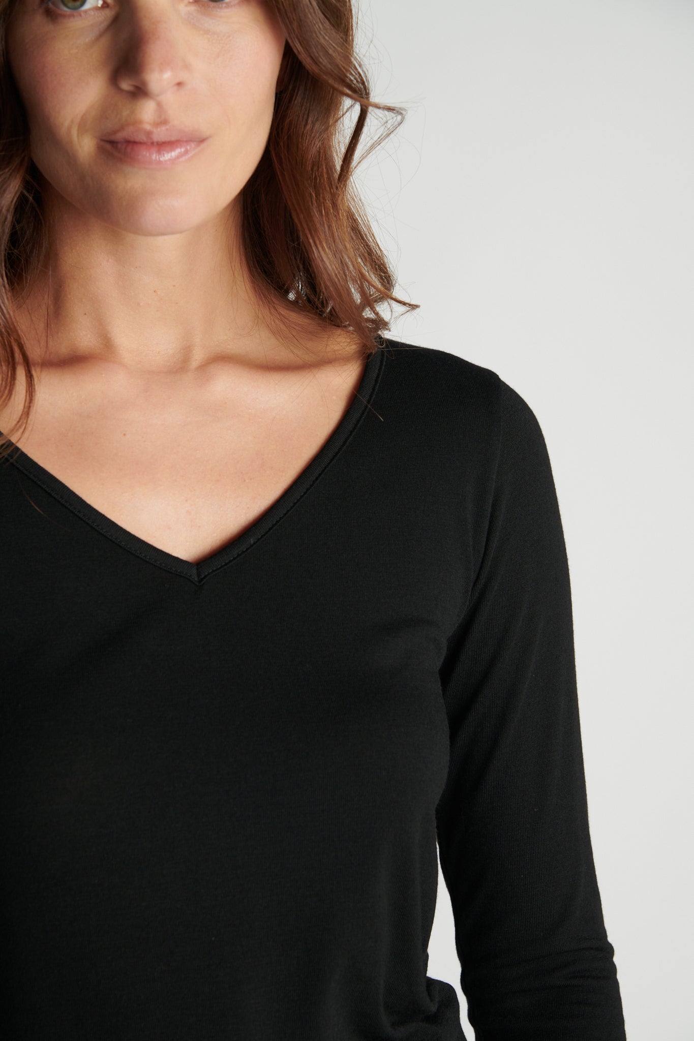 T-SHIRT COL V DRISSIA NOIR