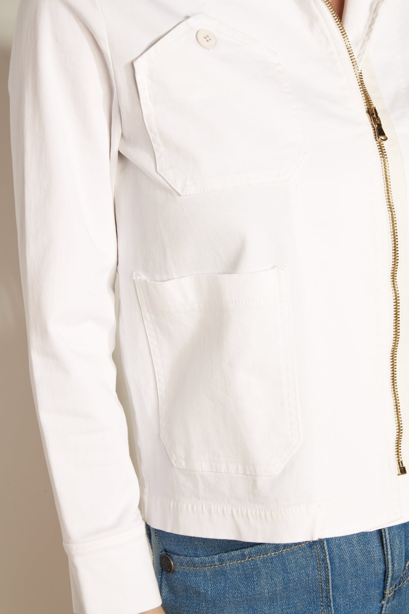 ALINE WHITE ZIPED JACKET