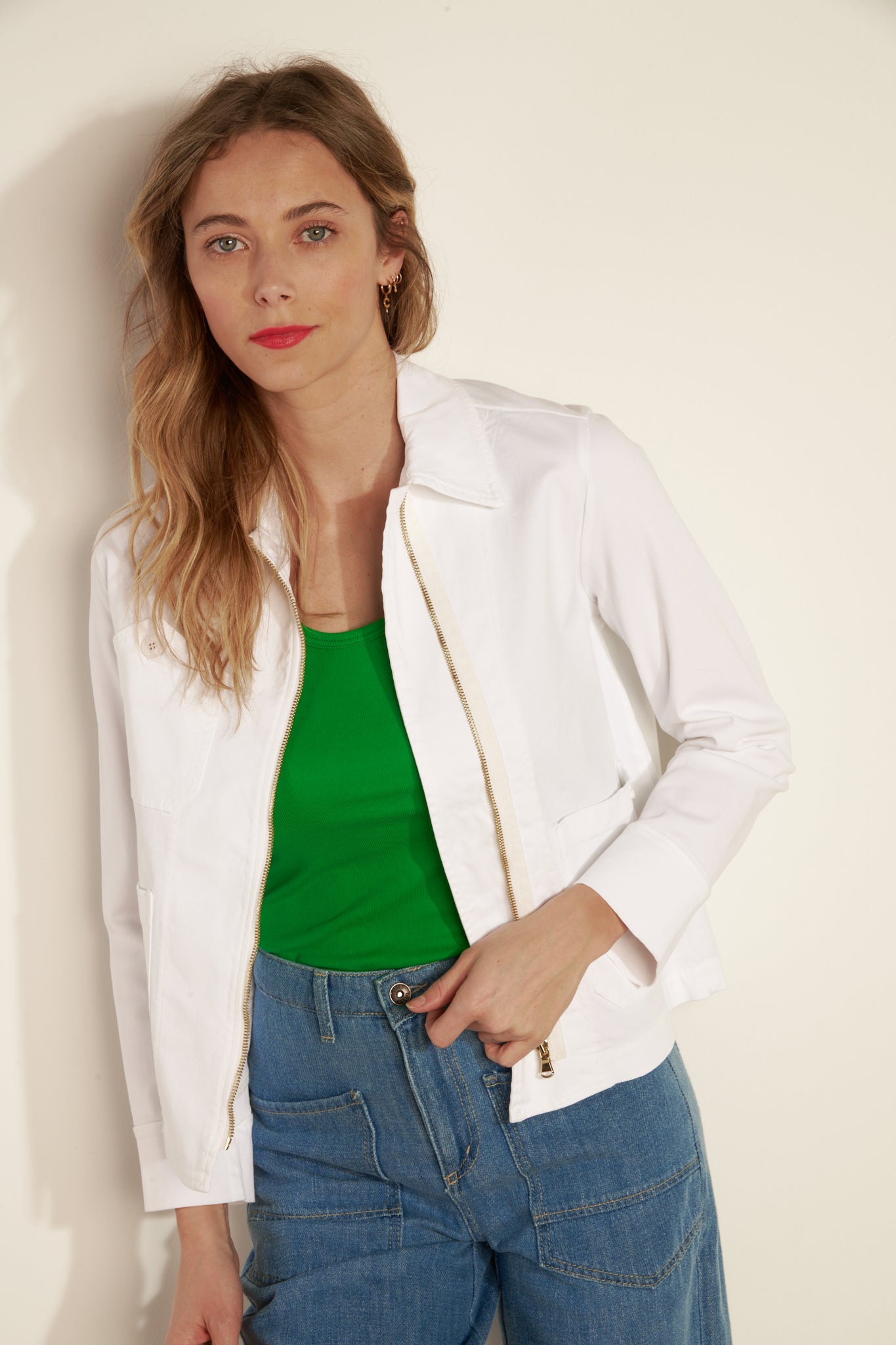 ALINE WHITE ZIPED JACKET