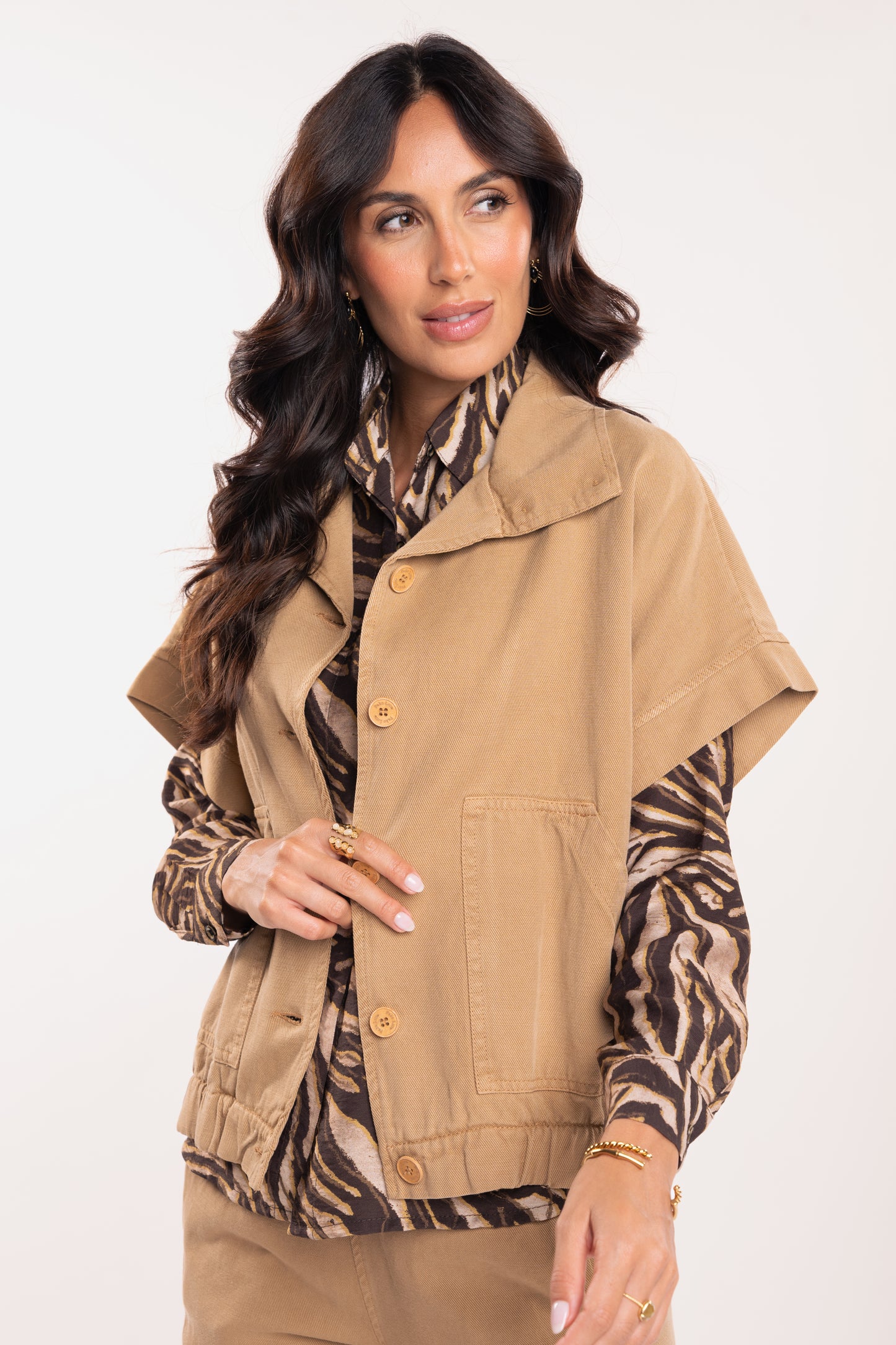 Veste sans manche camel et chemise imprimée zèbre marron 