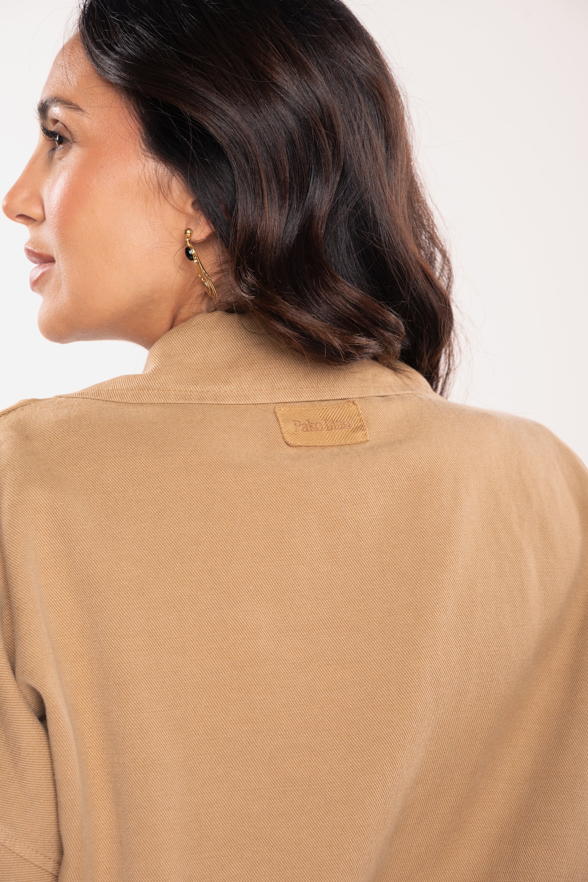 Veste sans manche camel de dos