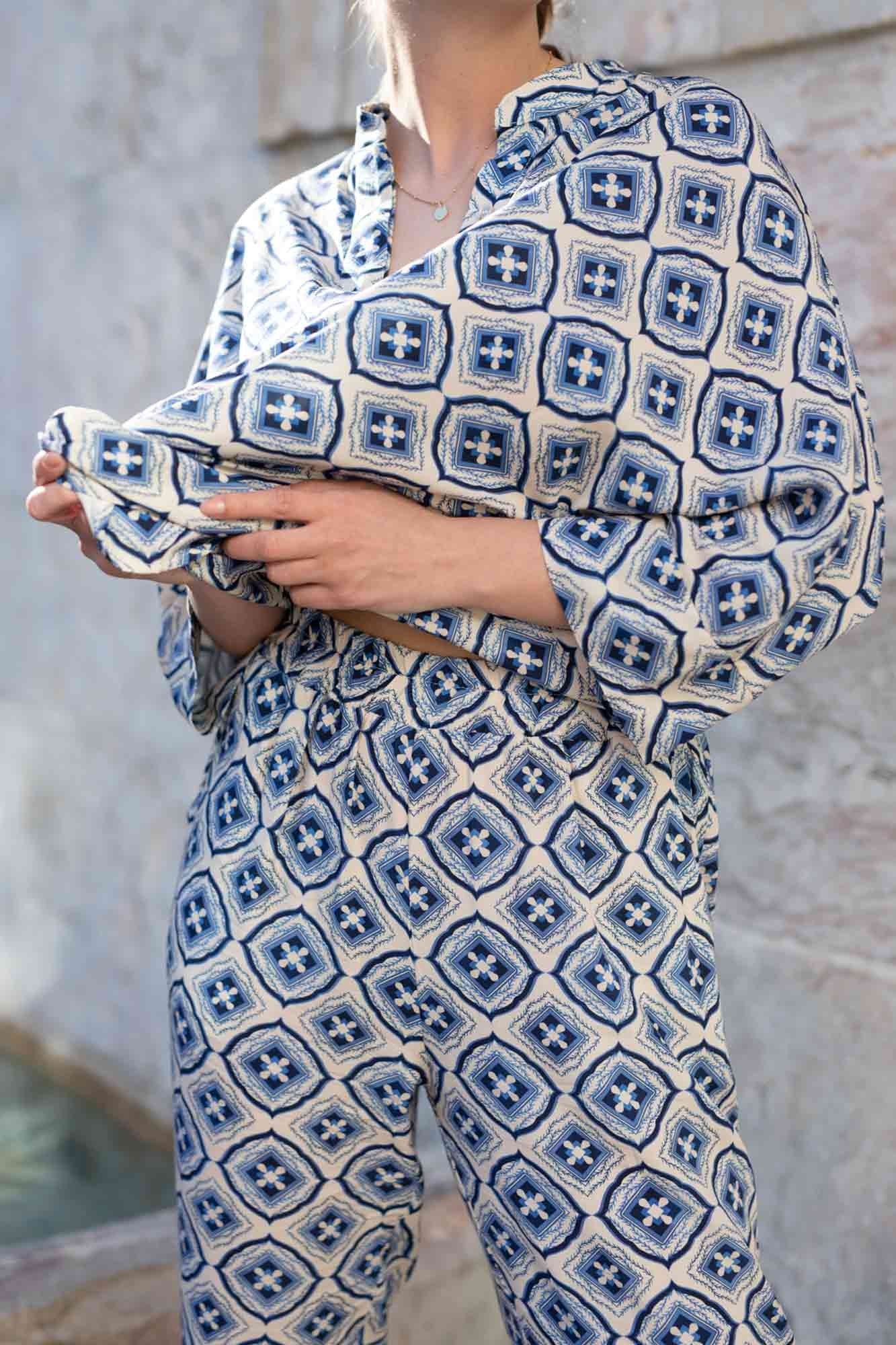 PANTALON JOAO IMPRIMÉ AZULEJOS BLEU