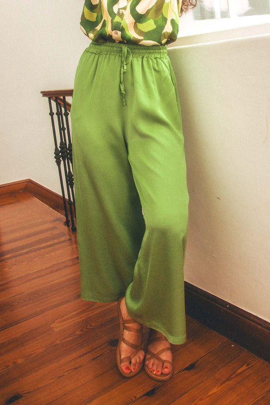 LOOSE 7/8 SILKY TROUSERS (FA740P22R) - PISTACHIO